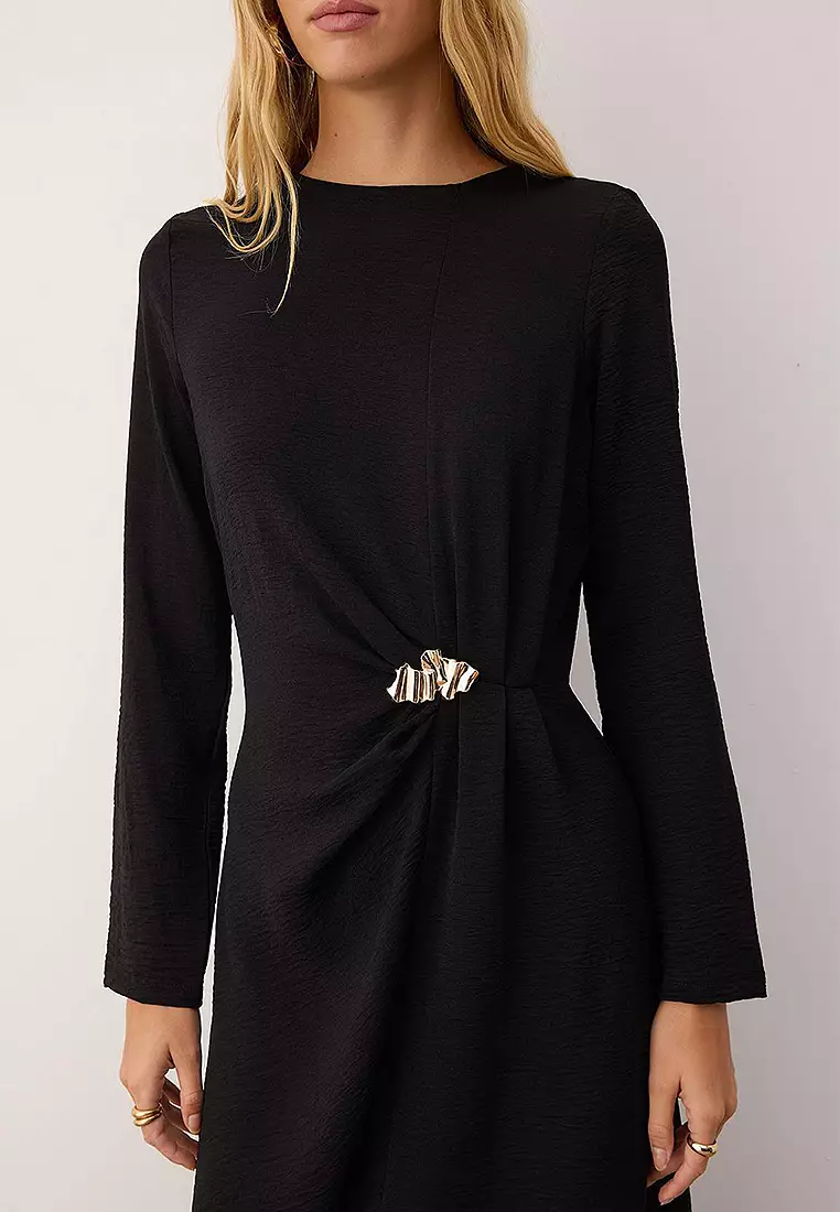 Brooch Detailed Woven Dress