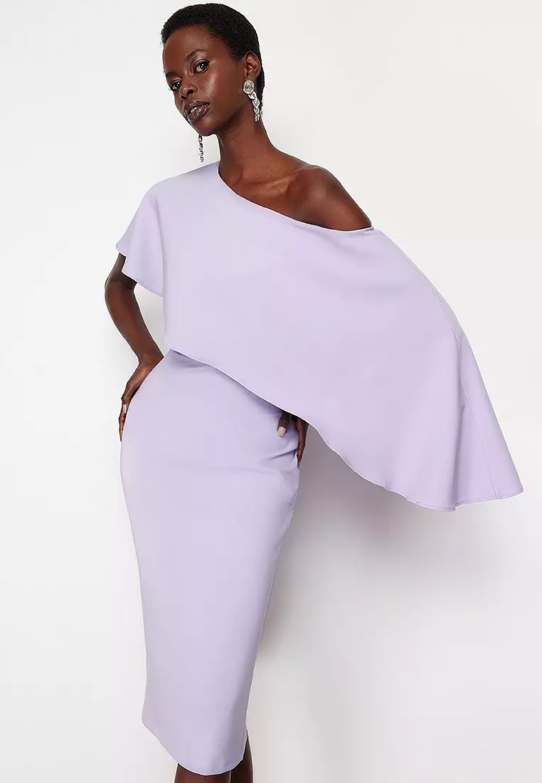 Cape Detailed Elegant Evening Dress