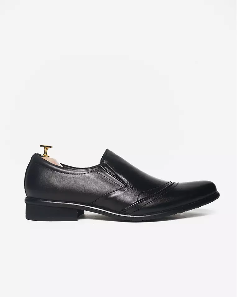 Buccheri Kinnard Loafers Men Black
