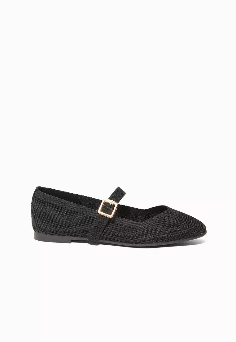 Discount on CLN  shoes - SKU: Mayen Mary Janes