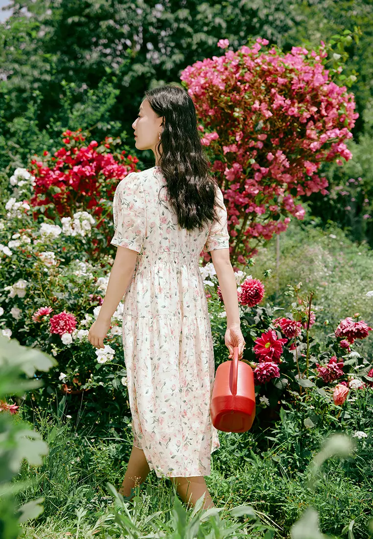 Puff Sleeve V-Neck Floral Dress with Ruched Waist Design