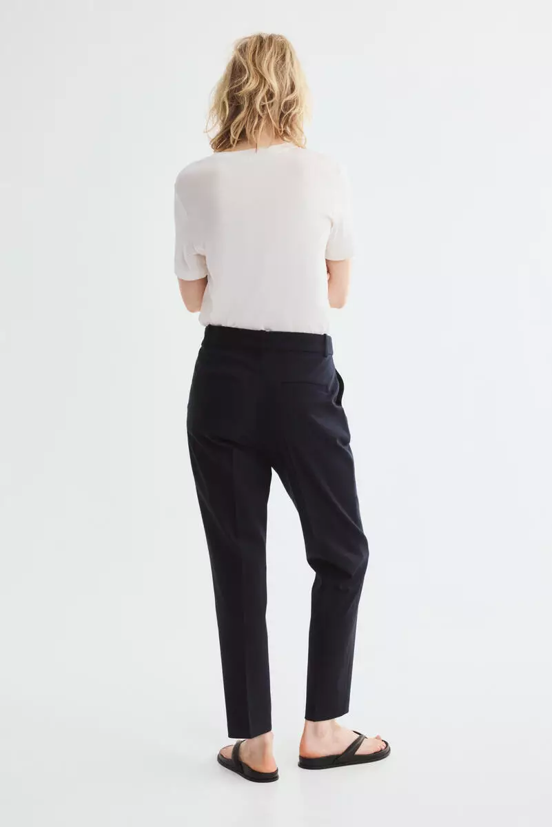 Cigarette trousers