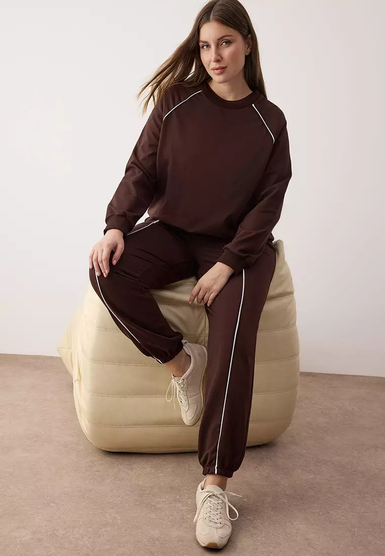 Brown 3 Pack T-Shirt Sweatshirt Sweatpants Set Tbbaw26Ts00010