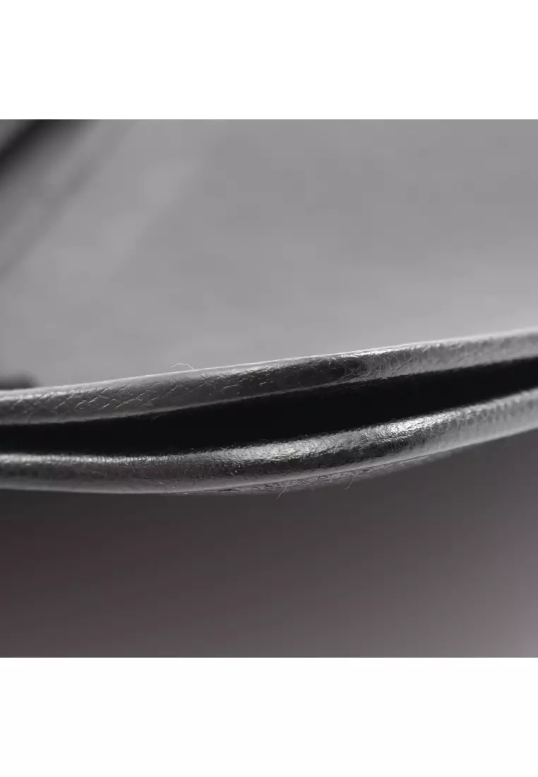 Pre-Loved Christian Dior honeycomb Shoulder bag leather black