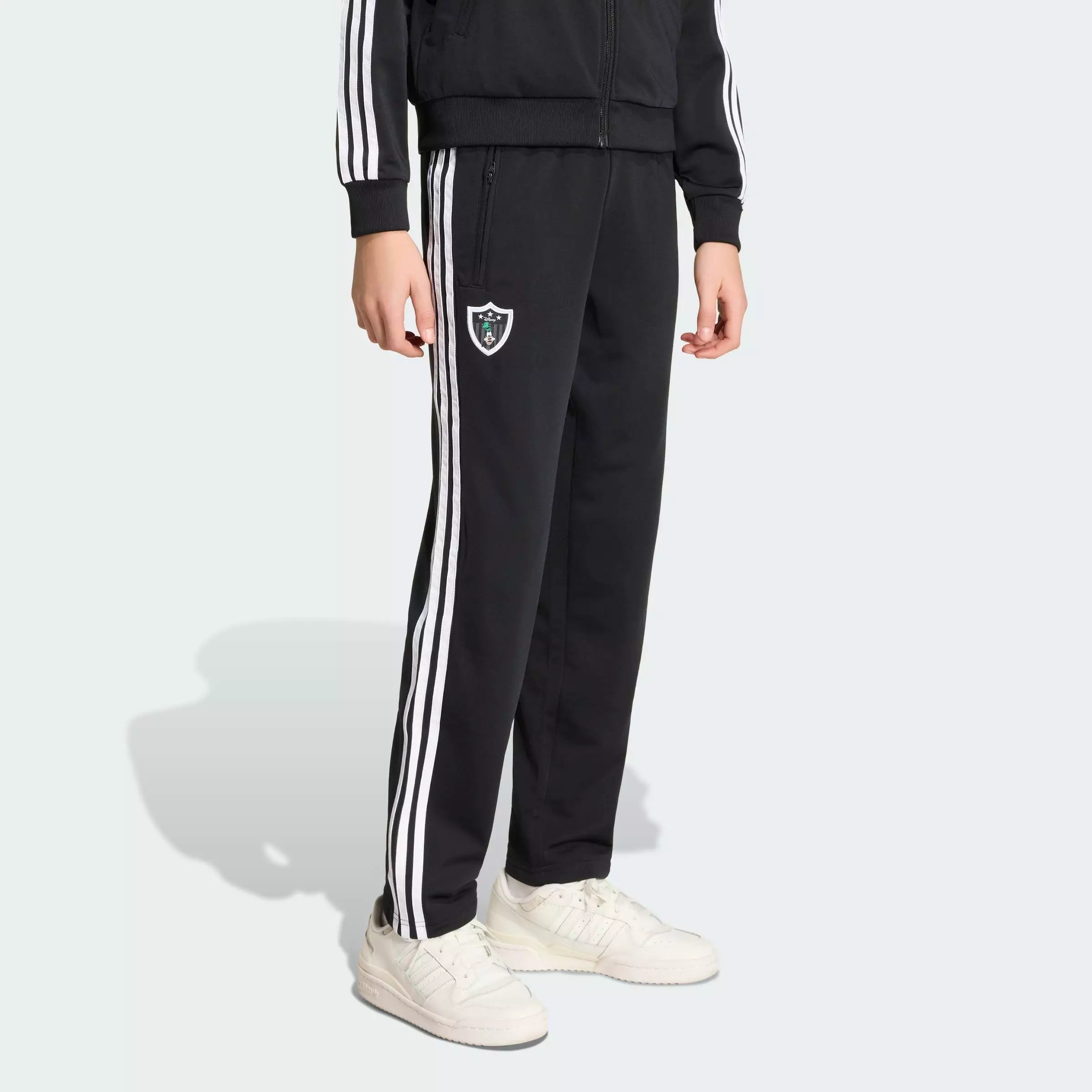 Lifestyle DISNEY FIREBIRD TRACKPANTS Unisex Black KC8441