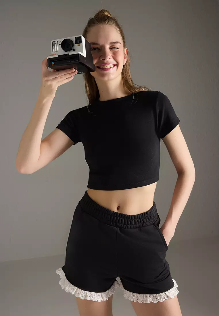 Black Embroidered and Pocket Detailed Mini Shorts & Bermuda TWOSS25SR00203