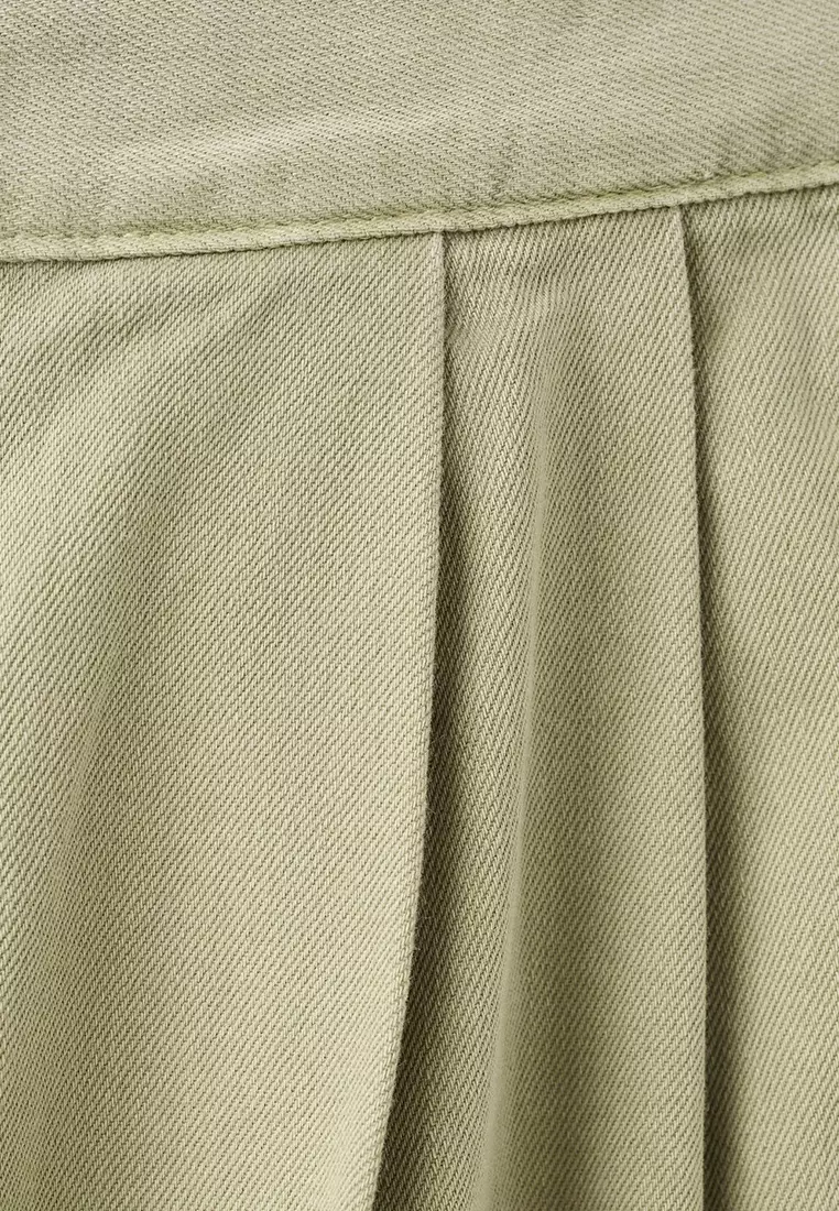 Baggy Mid-Rise Jeans