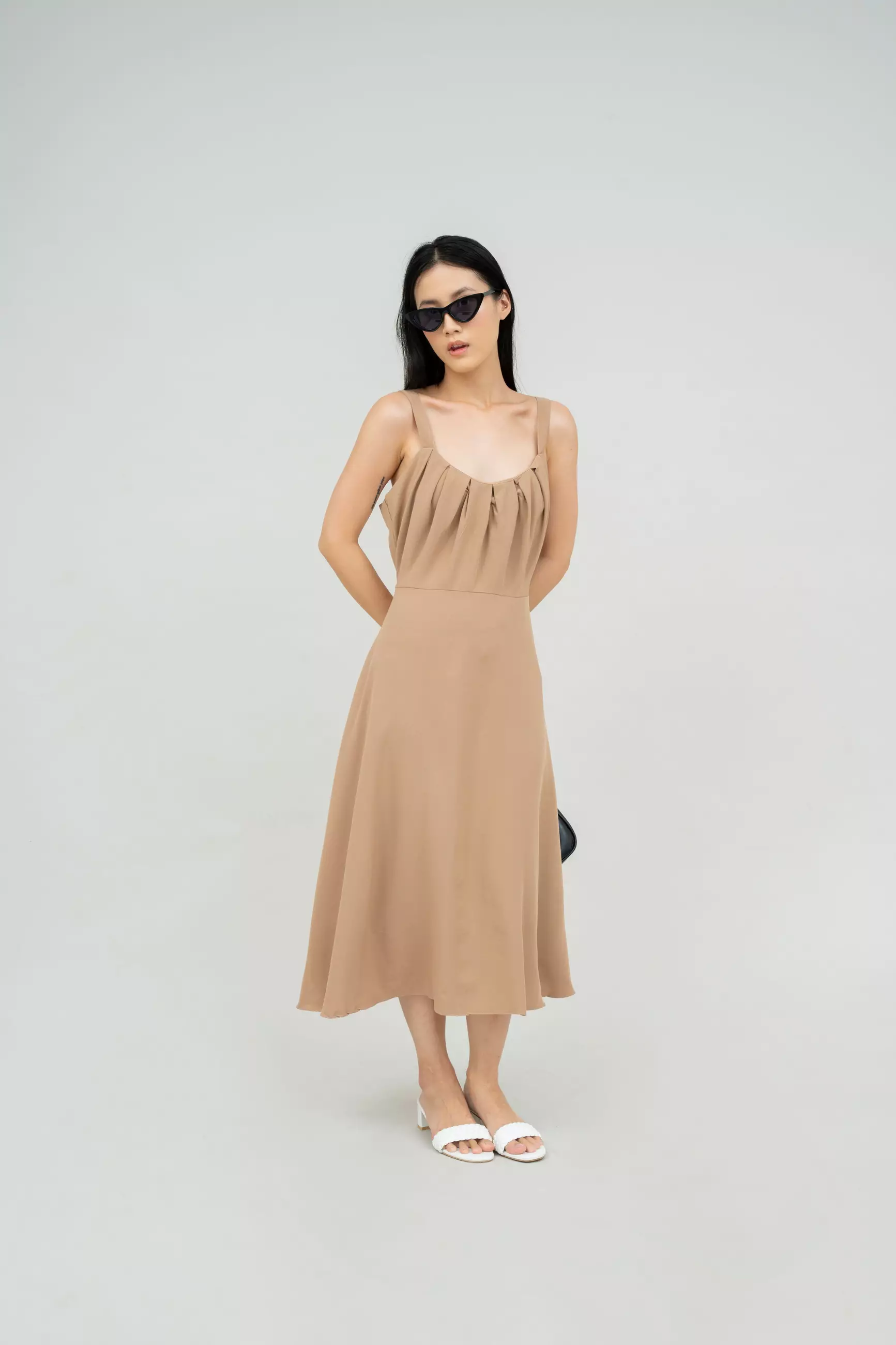 Houseofcuff Moon Dress in Beige Dress Tanpa Lengan