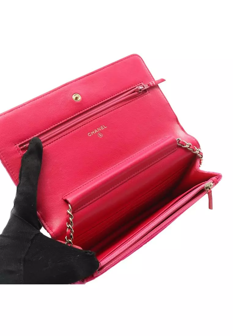 Pre-Loved Chanel Cc Quilted Velvet Wallet On Chain