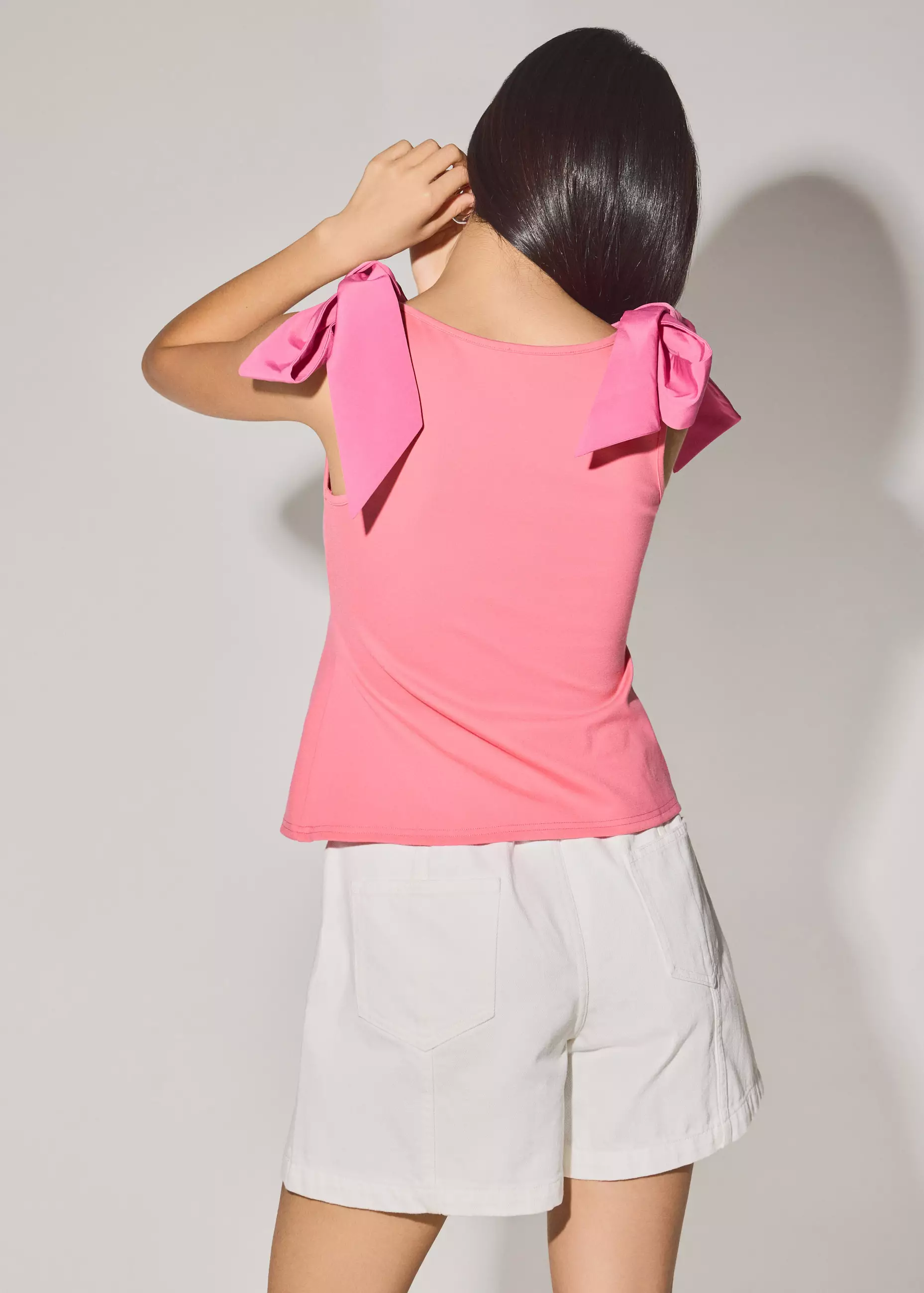 Atasan Wanita - Ribbon Tie Scoop Neck Fitted Top