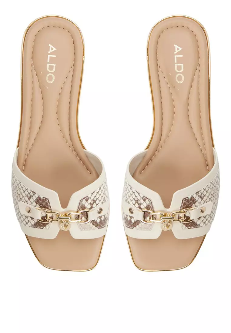 Alamassi Sandals