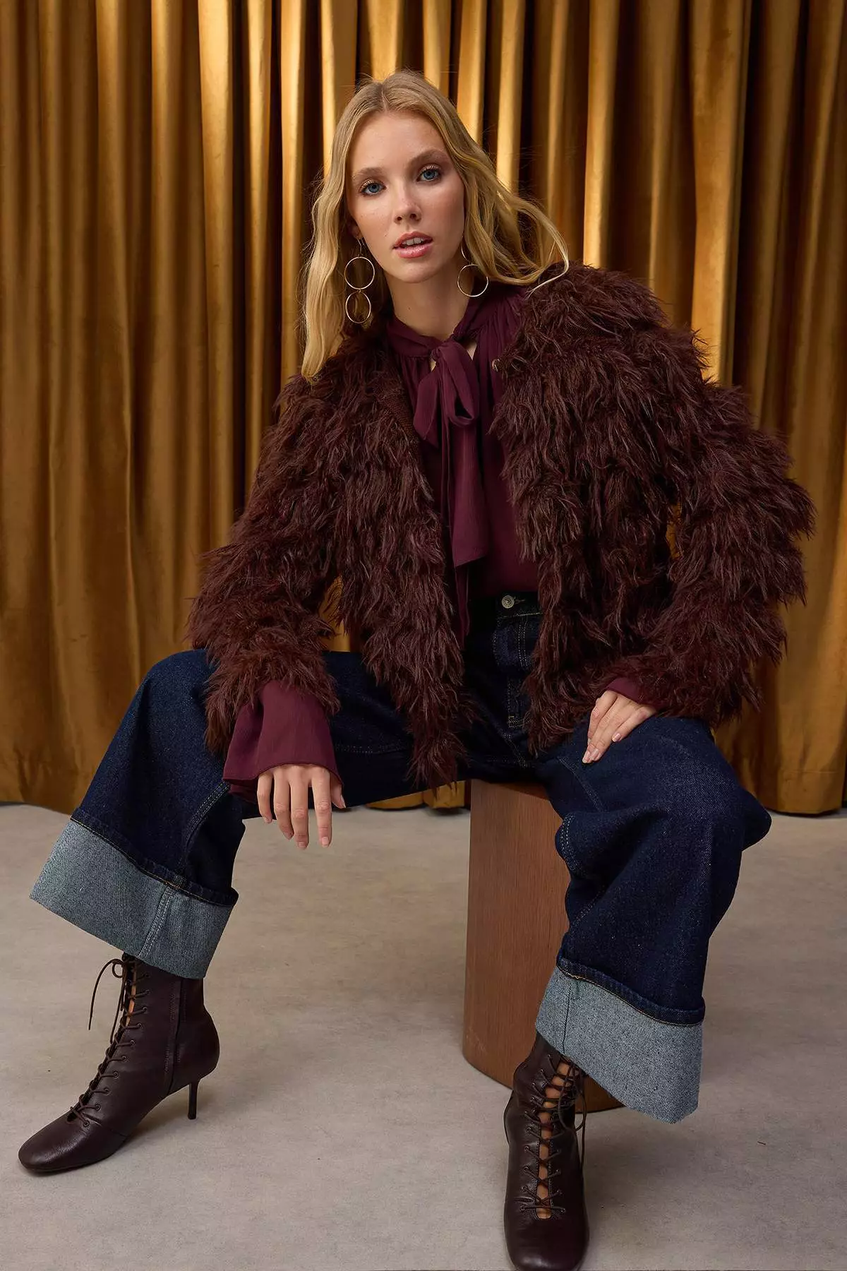 Brown Coat-Look Wide-Mould Tassel Detailed Soft Texture Knitwear Cardigan Twoaw26Hi00012