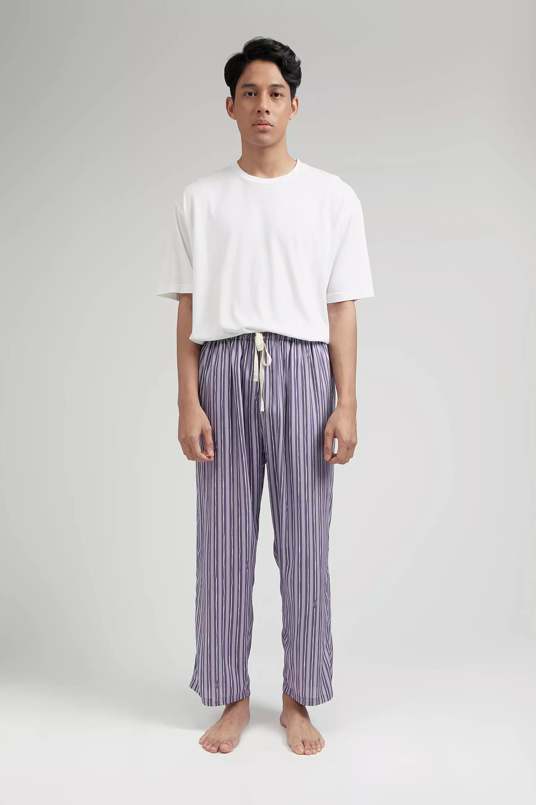 Piyama Set Lengan Pendek Katun Ecovero | SARE Studio Sleepwear KASTURI set in Lilac Salur