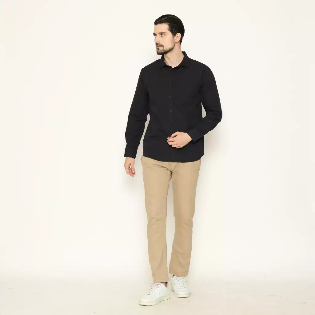 AMK Kemeja Pria Lengan Panjang SHS Igor L/S Black