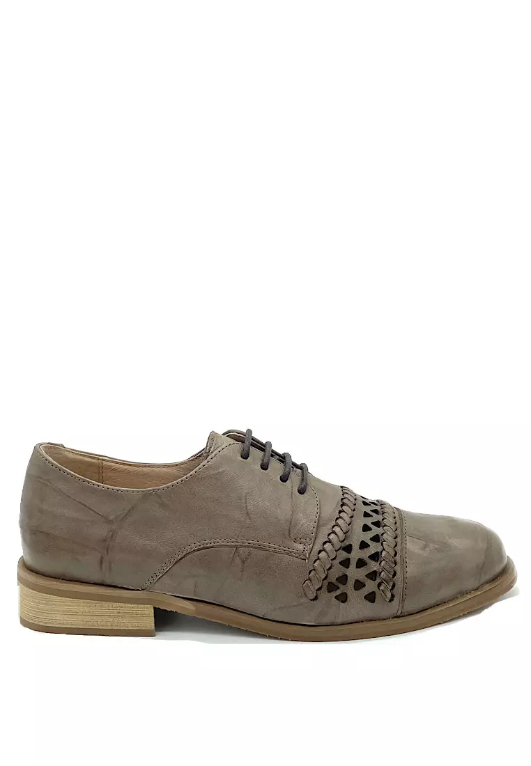 Buy EDENSHOES Fez Woven Vintage Leather Ladies Shoes Online