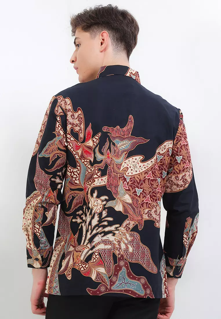 Kemeja Body Fit Batik Daun