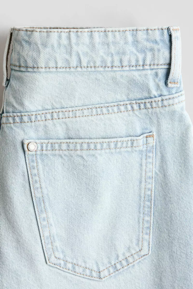 Loose Fit Jeans