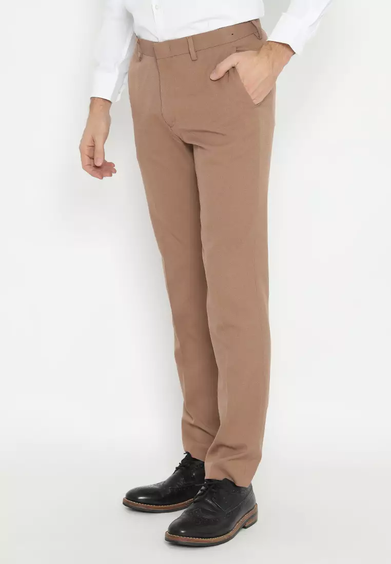 Jobb Bellmore-B Celana Panjang Pria Modern Slim Fit Light Brown 3.1