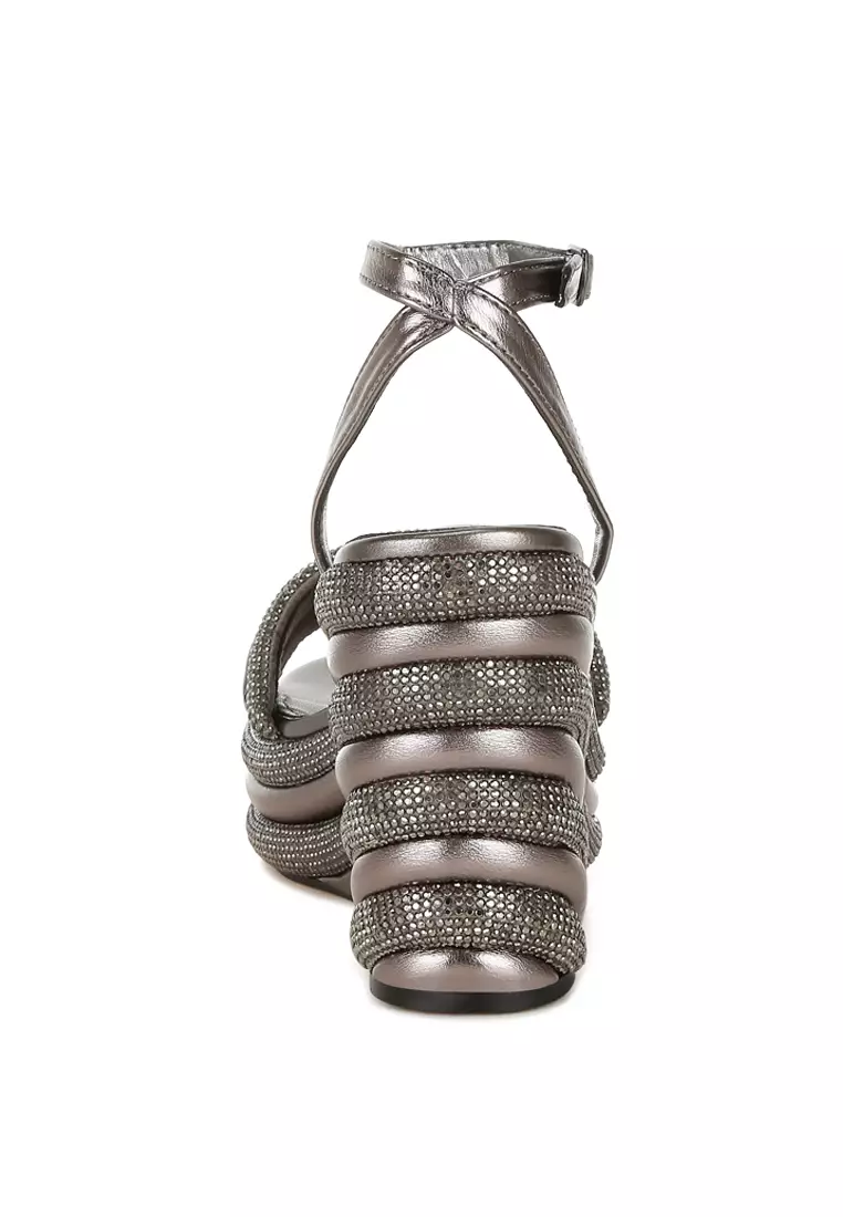 錫合金製萊茵石鉚釘坡跟涼鞋