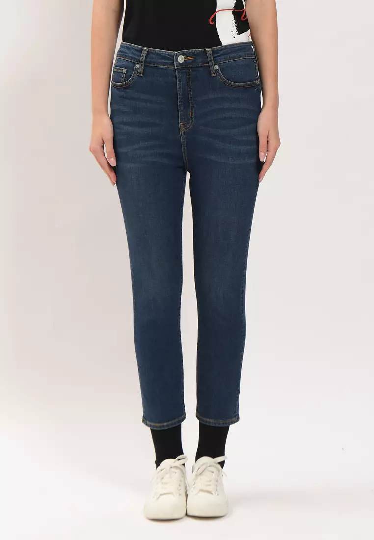 Womens Modern Taper Jeans