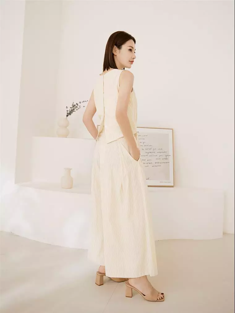 Simple Striped Pleated Wide-Leg Trousers [BA7158]