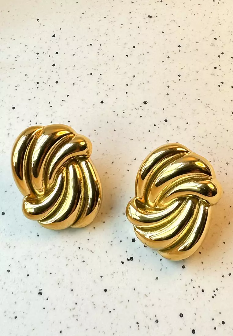 Intertwined Gold layered Stud Earrings