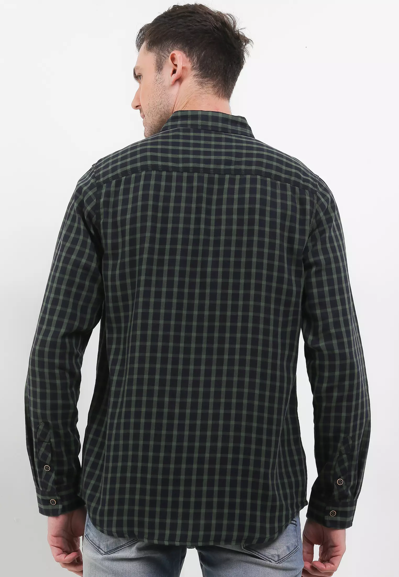 Cressida Kemeja Pria T.Panjang B066G