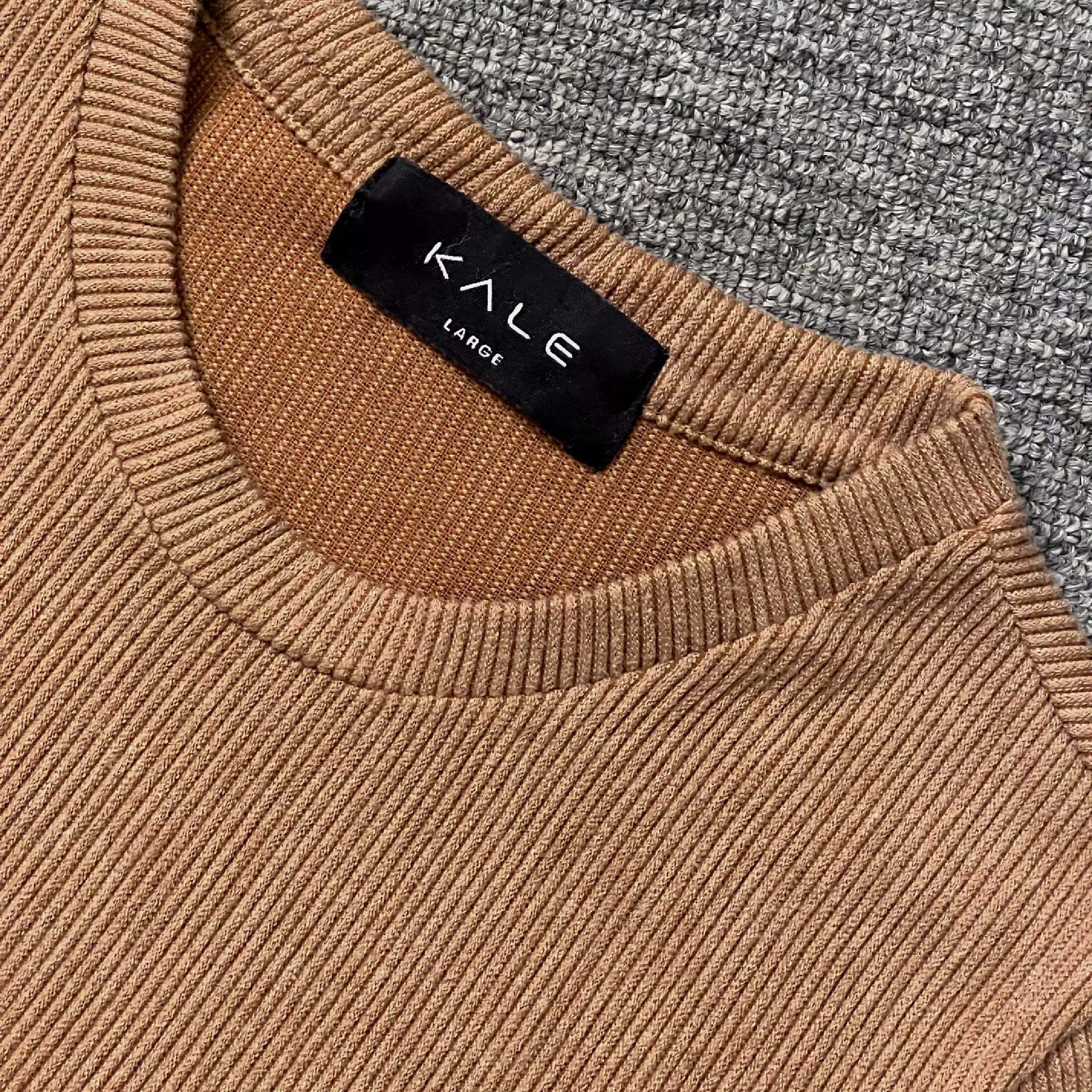 Kale LISA Brown / Atasan Crop Wanita / Kaos Wanita / Baju Cewek