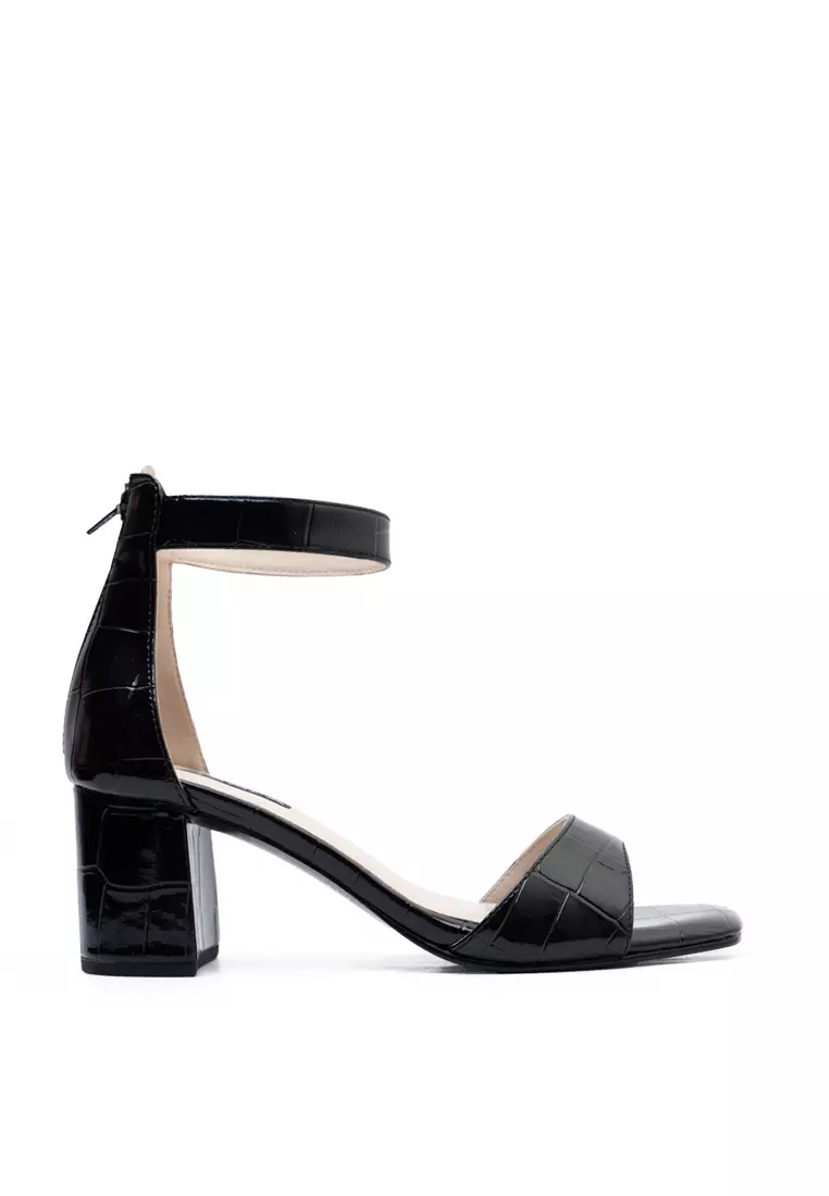 Discount on Zanea Shoes  shoes - SKU: Bailey Sandals