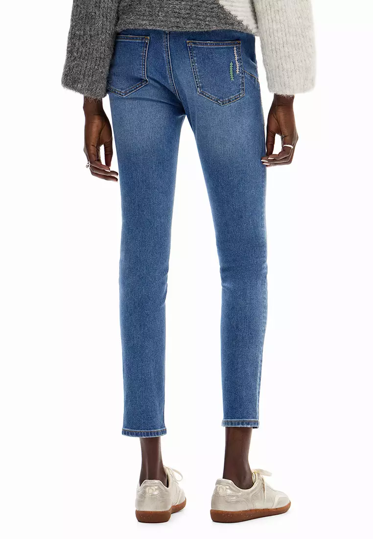 Desigual Woman Slim embroidered jeans.