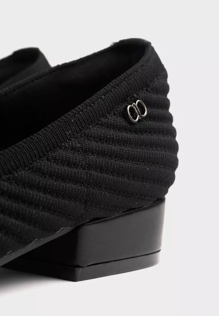 cushOn Woman's Genevieve Low-Heeled Pumps