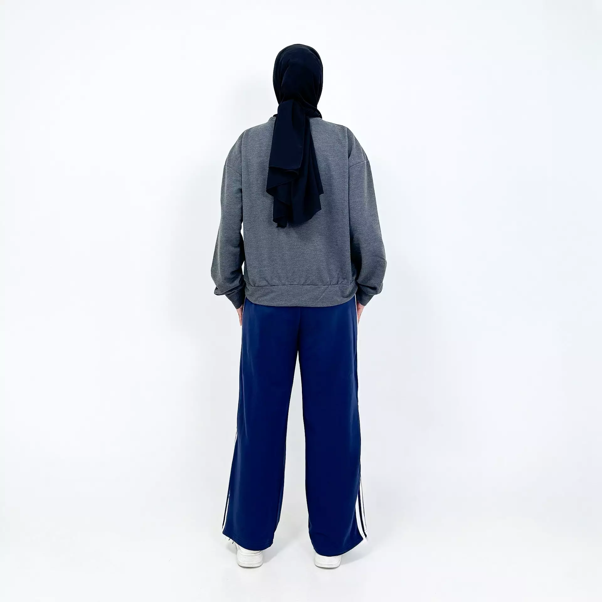 Tafita Set Sporty [ABUTUA-NAVY] Setelan Baju Celana Olahraga Wanita Size M-XXL