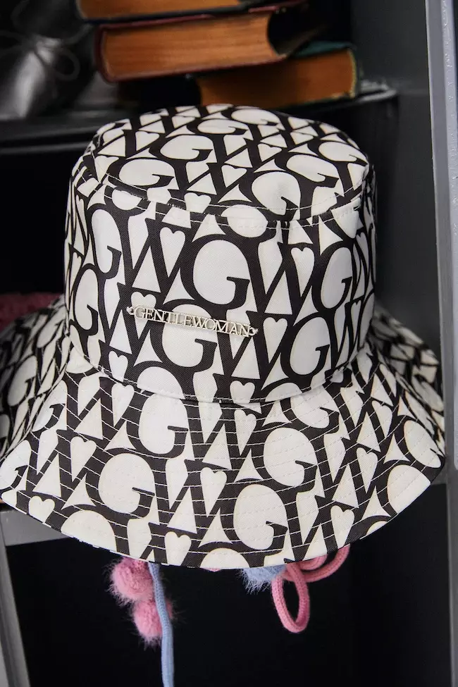 Jual GENTLEWOMAN GW Monogram Bucket Hat - Black Original 2026 | ZALORA ...