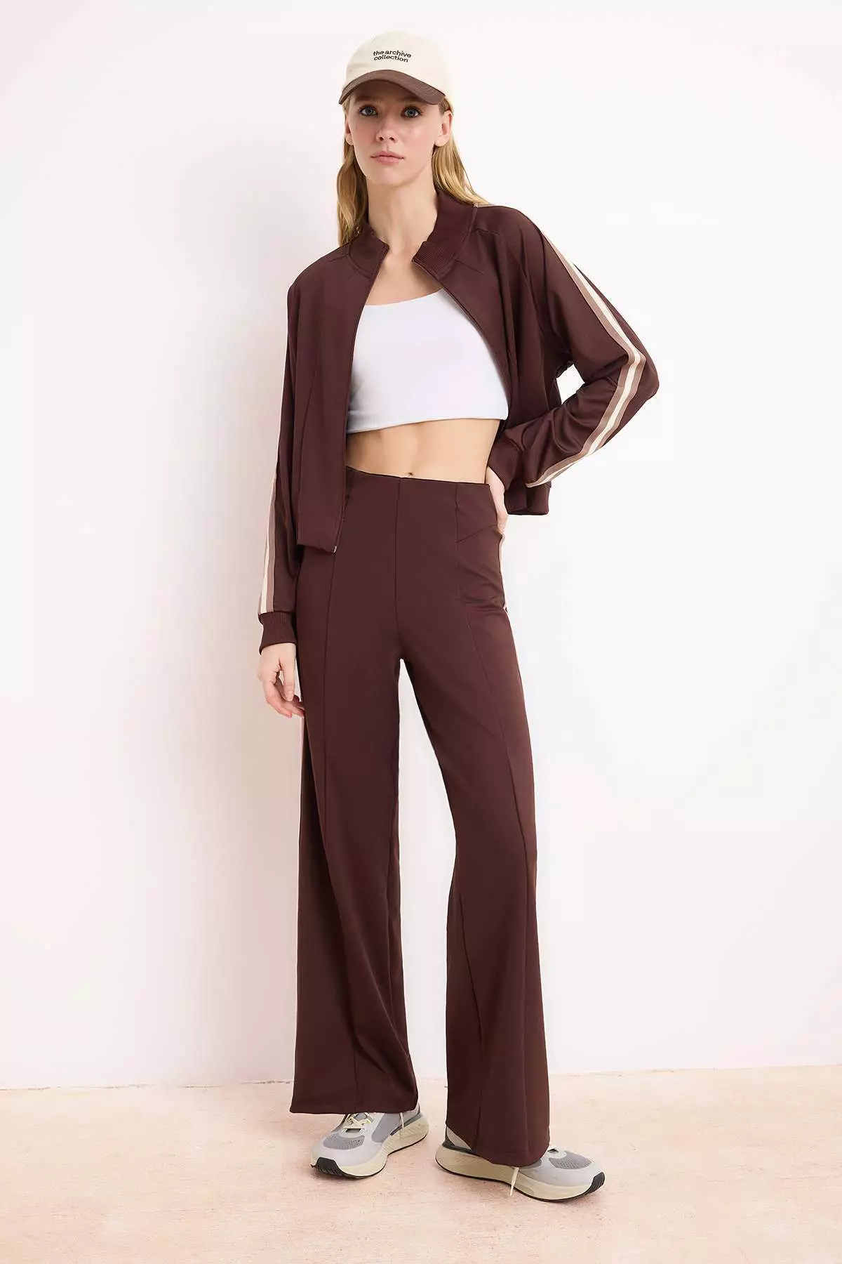 Brown Striped Diver/Scuba Fabric Knitted Sports Sweatpants Thmss26Ea2