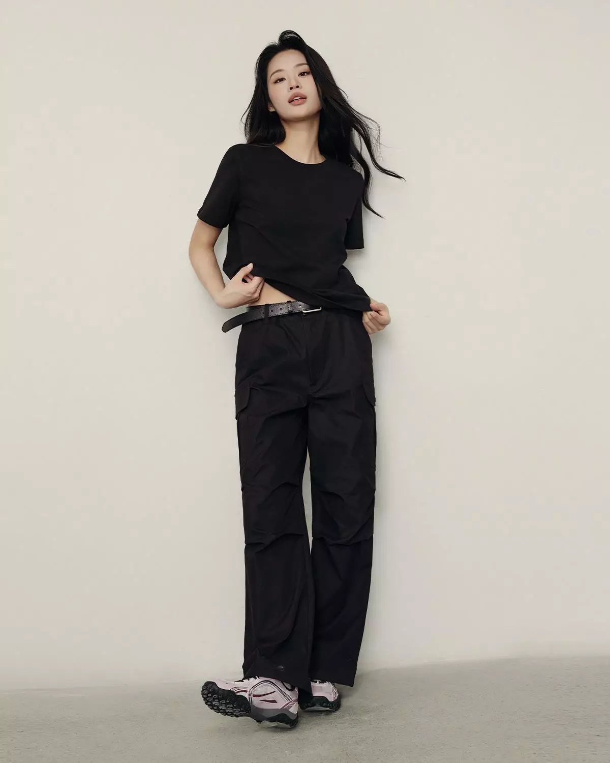 Giordano Women's (Online Exclusive) Korea  Basic Tee 0532555305