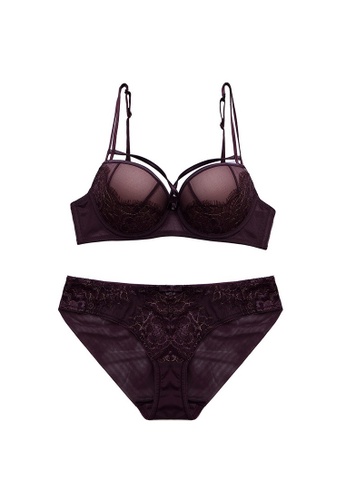W.Excellence purple Premium Purple Lace Lingerie Set (Bra and Underwear) B3CD0US51D708AGS_1