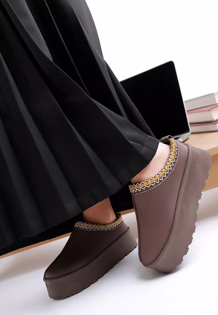 Embroidered Platform Classic Slip-On in Brown