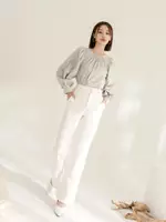 Gray green