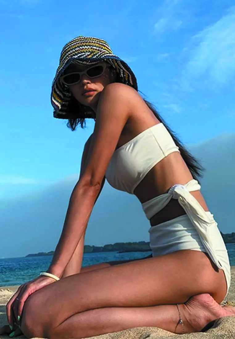 LNM5002 Korean Lady Bikini Swimwear  White