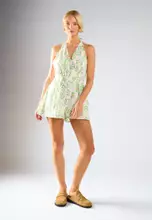 White Green Multi Daisy