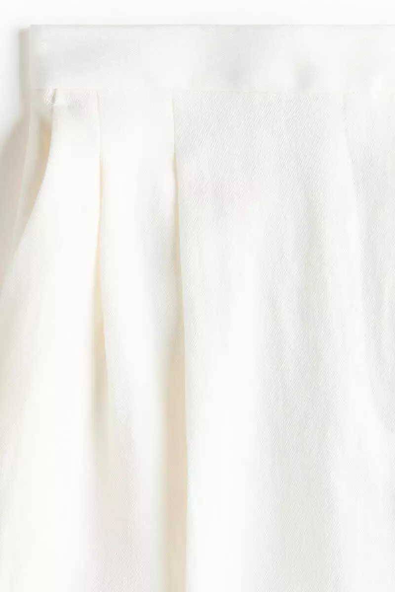 Wide tailored trousers