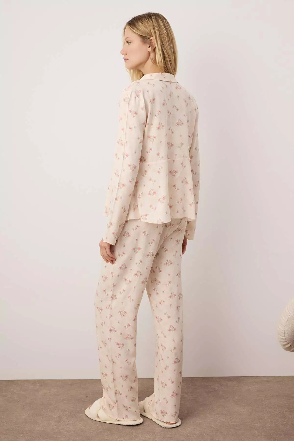 Multi-Colored Floral Viscose Woven Pajama Set Thmaw26Pt14
