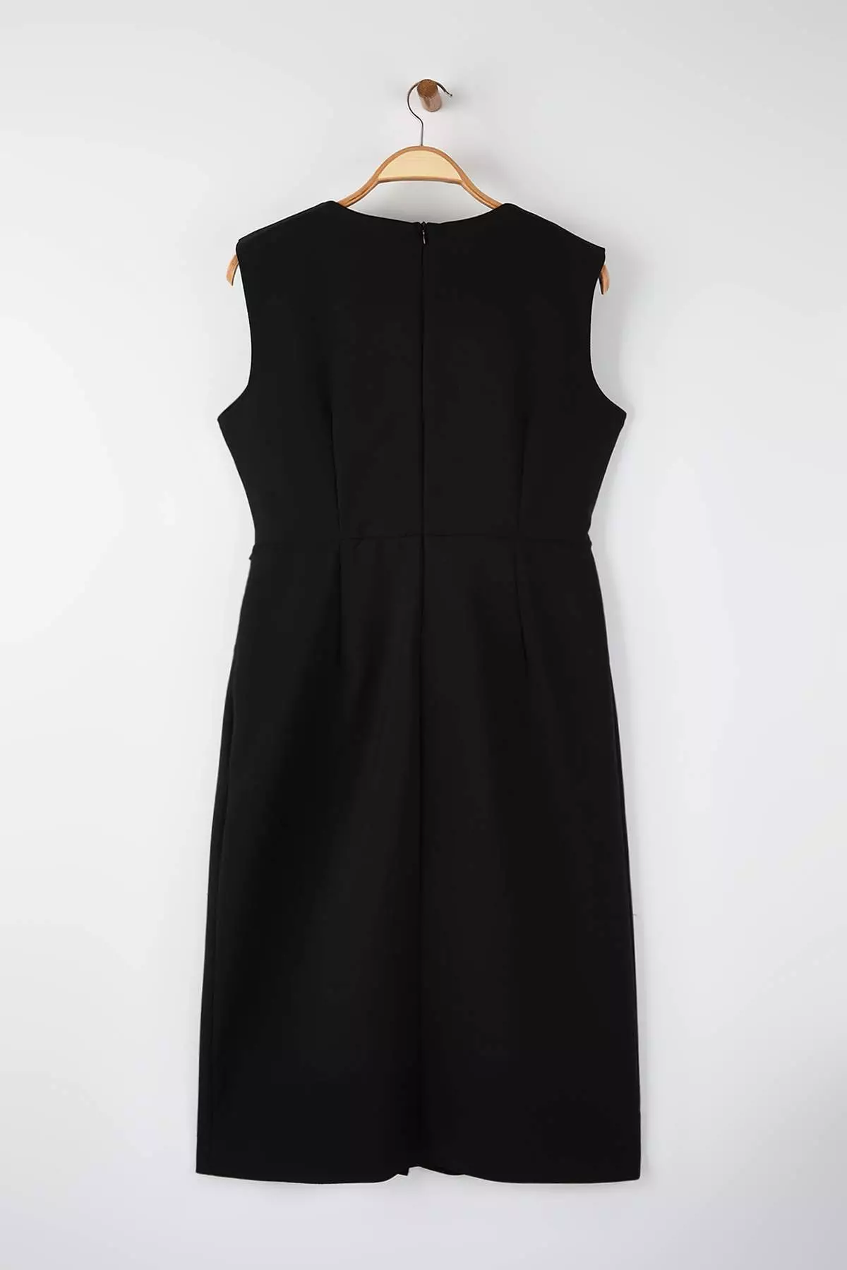 Special Collection Black Belted Accessory Detailed Midi Woven Dress Tbbaw26Ah00094
