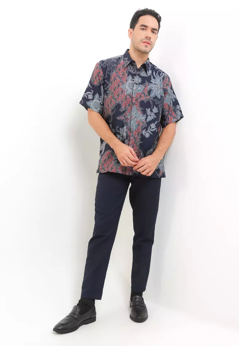 Hem Regular Fit Batik Parang Kembang