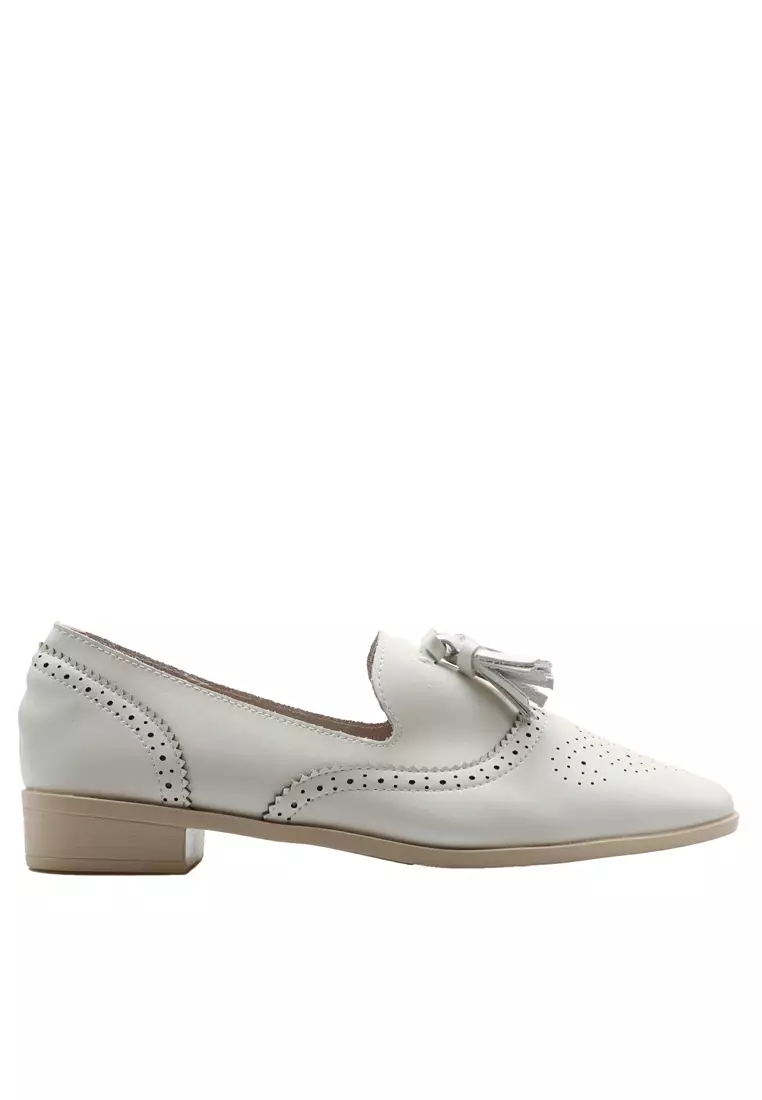 Discount on Twenty Eight Shoes  shoes - SKU: Brogue Leather Tassel Loafers Th8016-2