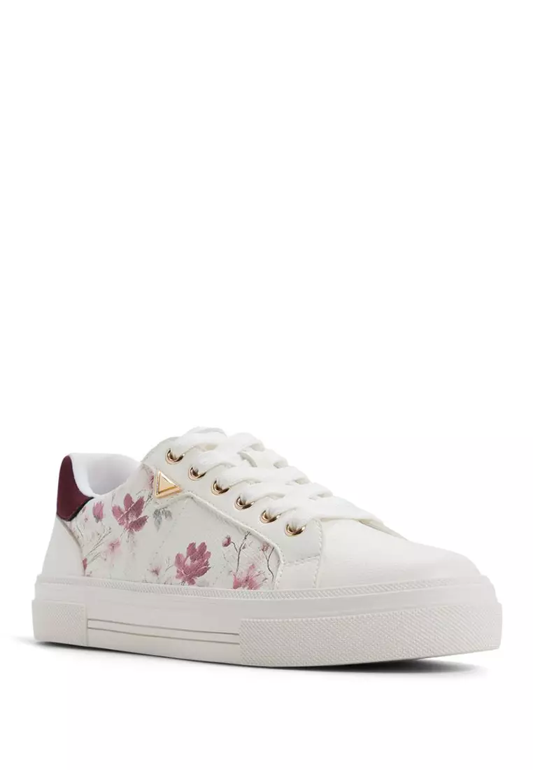 Saddie Sneakers