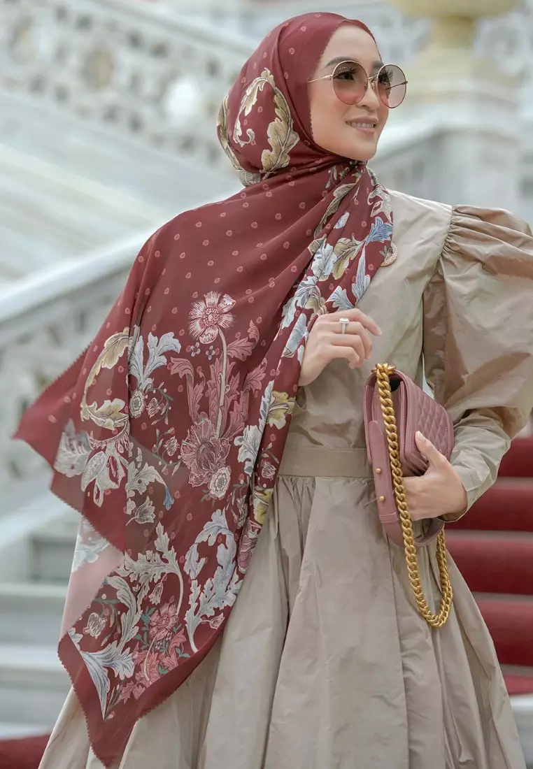 The Royale Satin Shawl - Maroon
