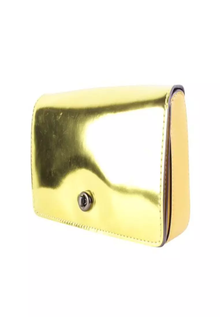 Coach best sale gold clutch