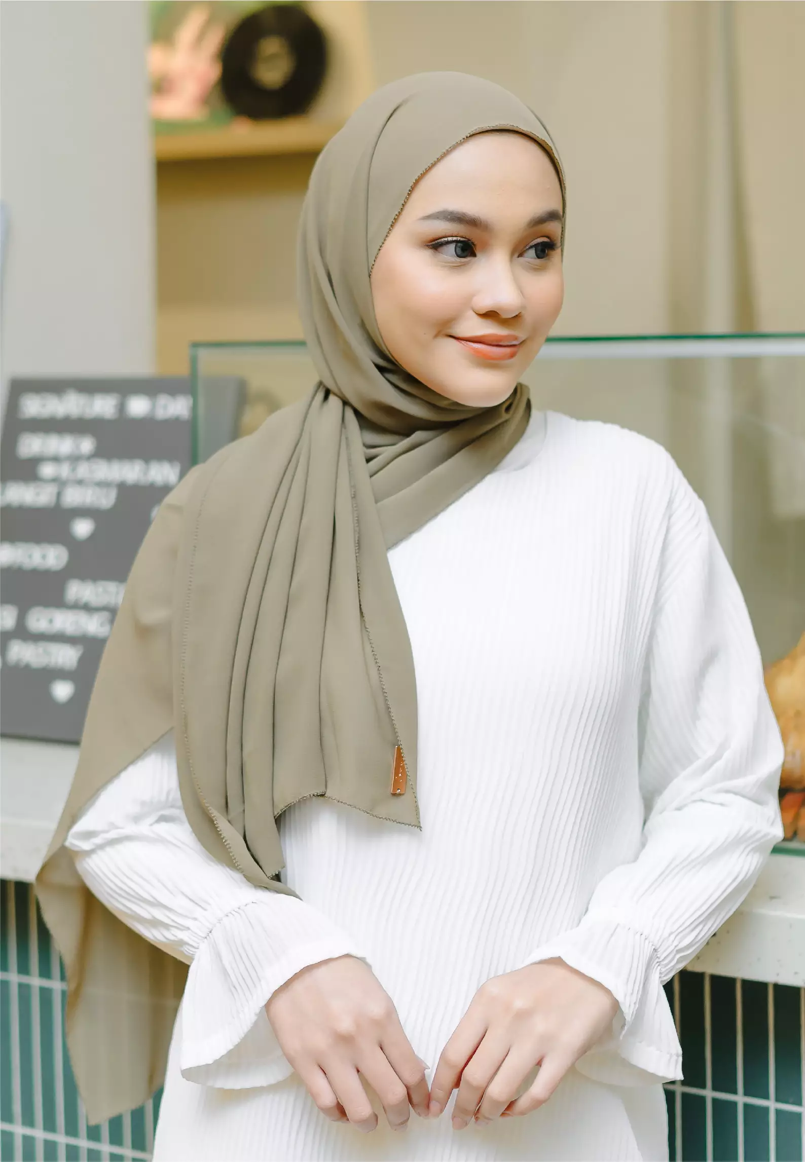 Bawal Eyelash Shawl Natural