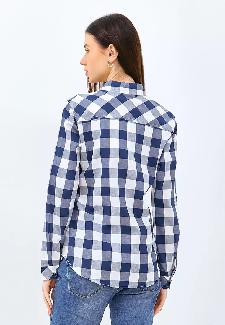 C2 Elnara Navy Kemeja Classic Wanita